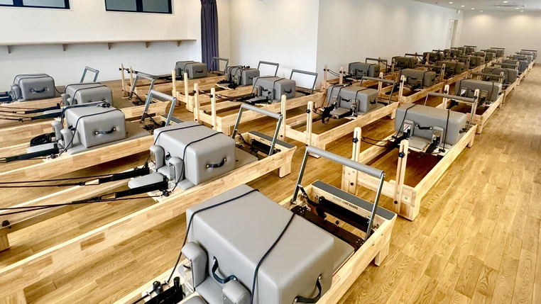 F PILATES 新宿スタジオ